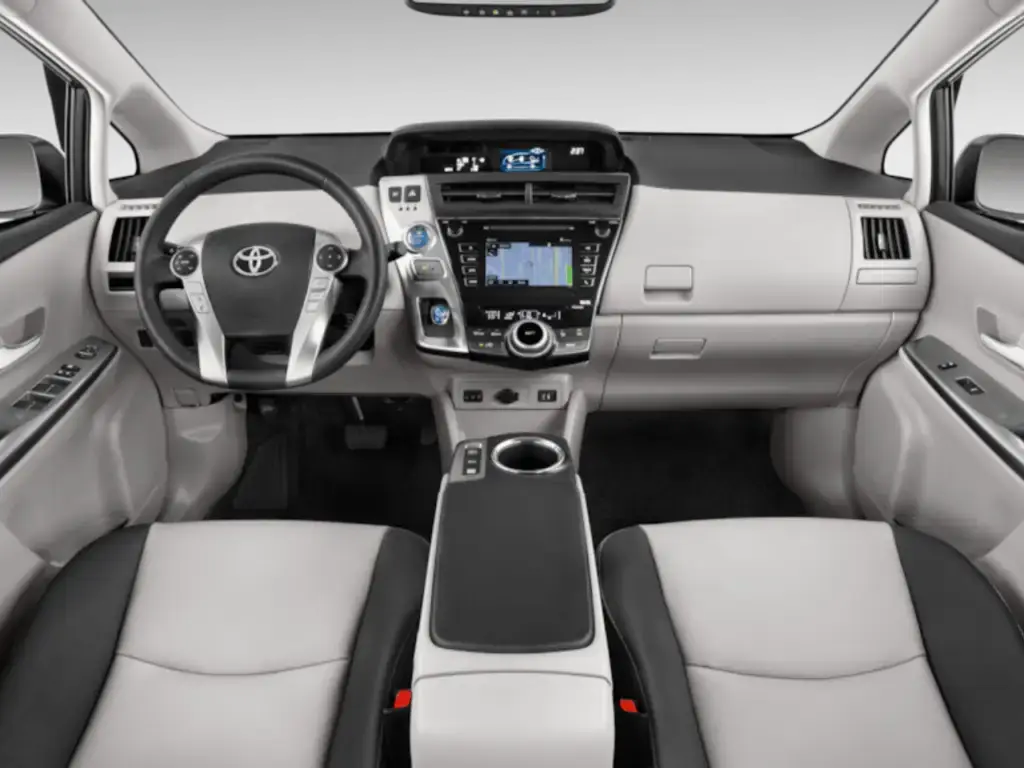 Toyota Prius Plus · 2012-2017 — 3